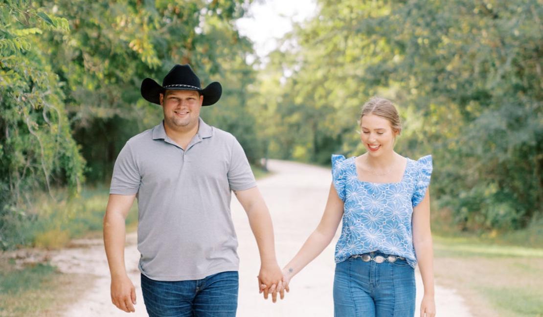 The Wedding Website of Laura Redlinger and Eastin Cripps
