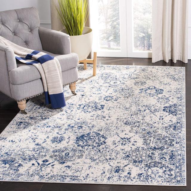Safavieh Madison Collection MAD611C Bohemian Chic Vintage Distressed Area Rug, 5' 1 x 7' 6, White/Royal Blue