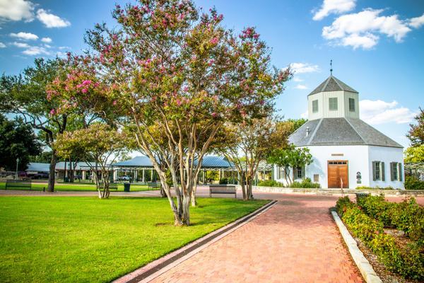The Wedding Website of Juan Ramirez and Tanner Mosley
