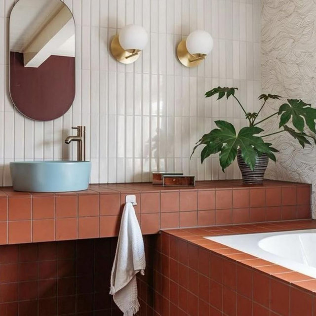 Bathroom Tub and Shower Tiles