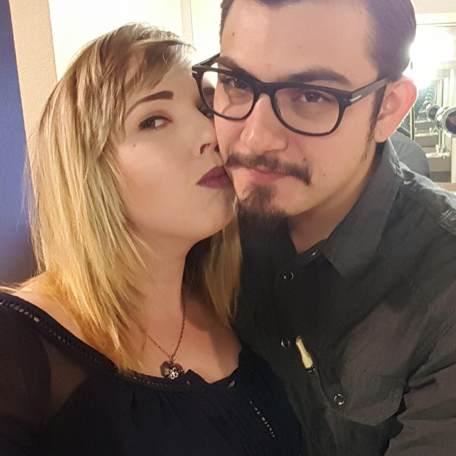 👰 🤵