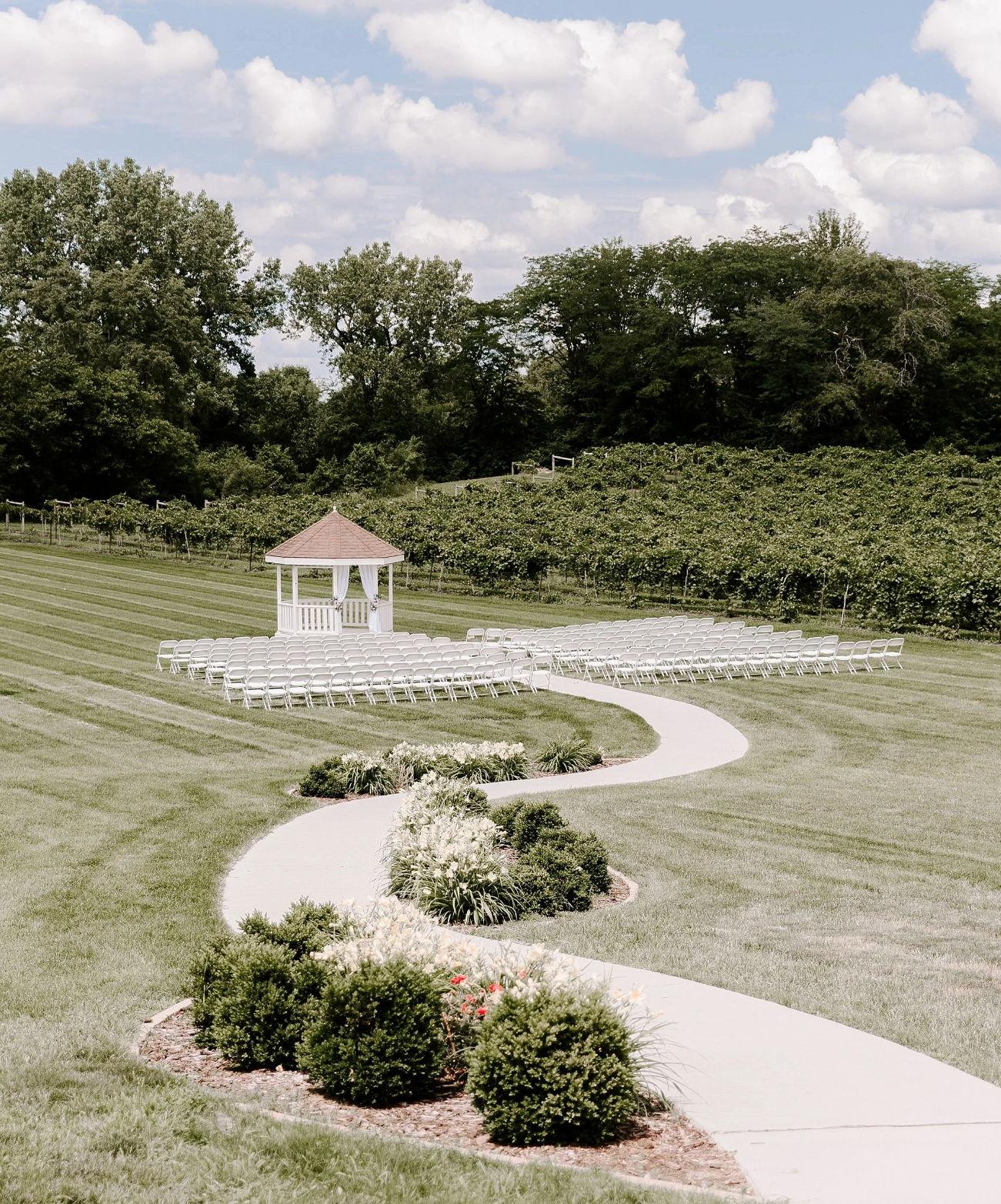 The Wedding Website of Alex Romig and Emma Wagner