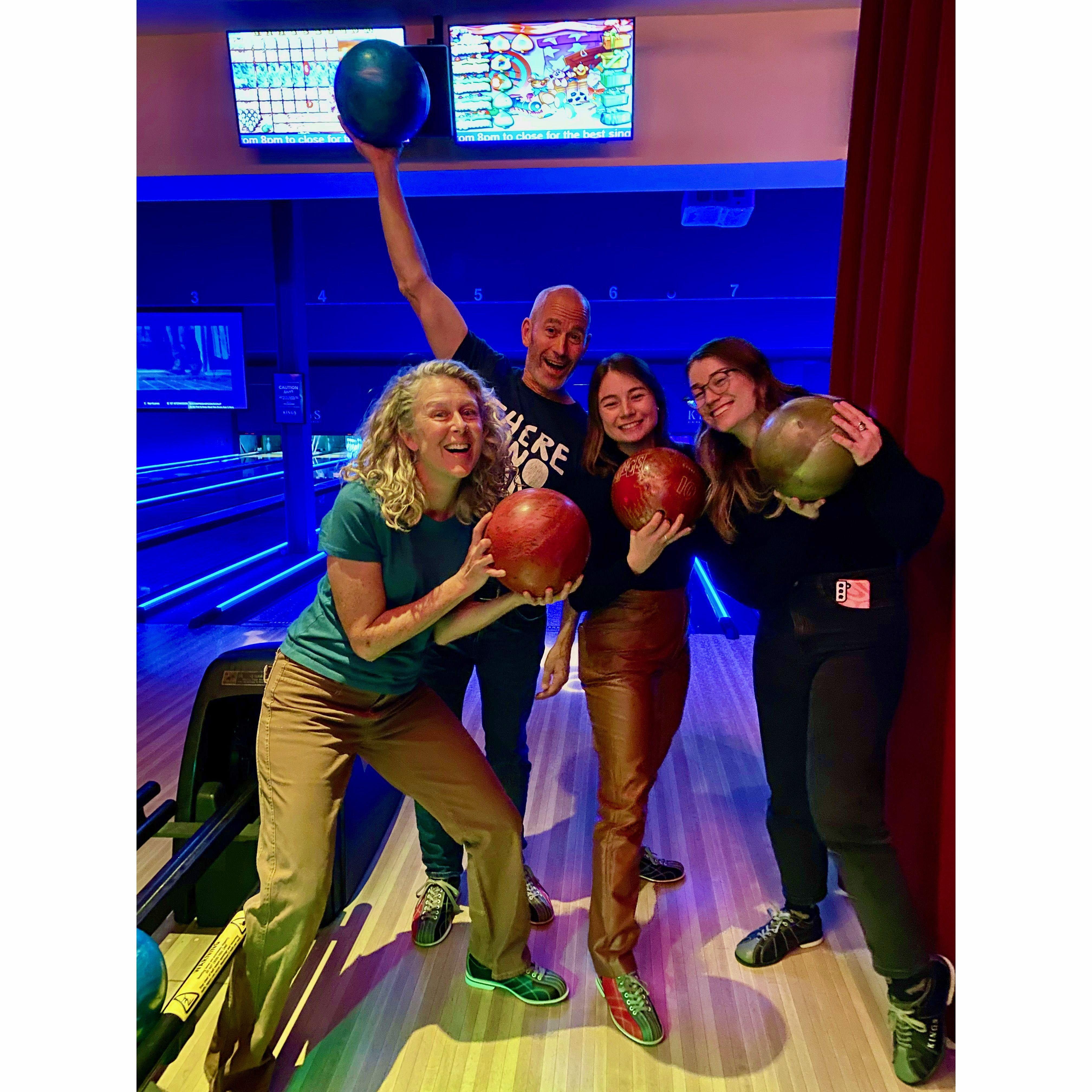 Bowling fun with Savannah and Haley and the Horton family.  Thanksgiving 2022.