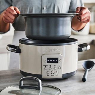 Bistro 4-Quart Slow Cooker with In-Pot Browning