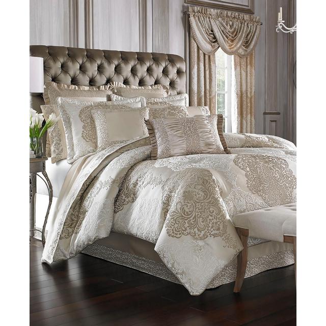 J Queen New York La Scala King 4-Pc. Comforter Set