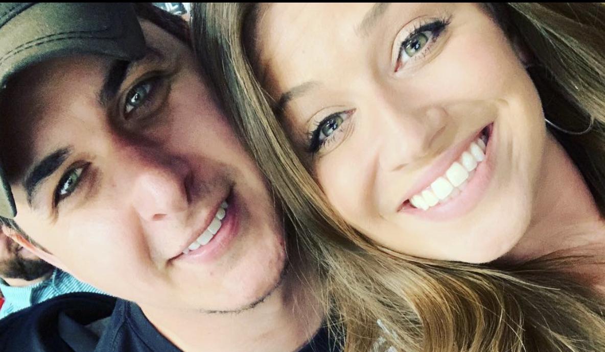 The Wedding Website of Emily Isaacson and Bond Isaacson