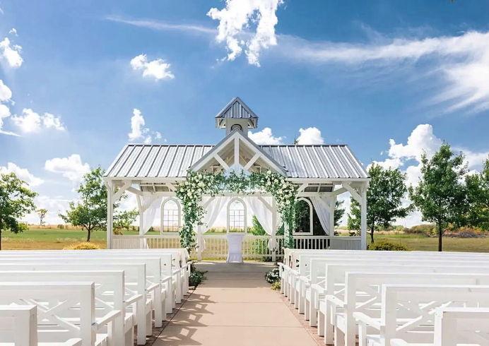The Wedding Website of Alejandra Treviño and Marco Vargas