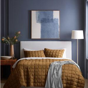 European Linen Box Quilt in Tobacco King