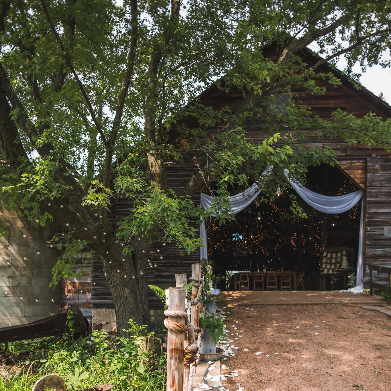 The Wedding Website of Sarah Lentz and Nathan Schaefer