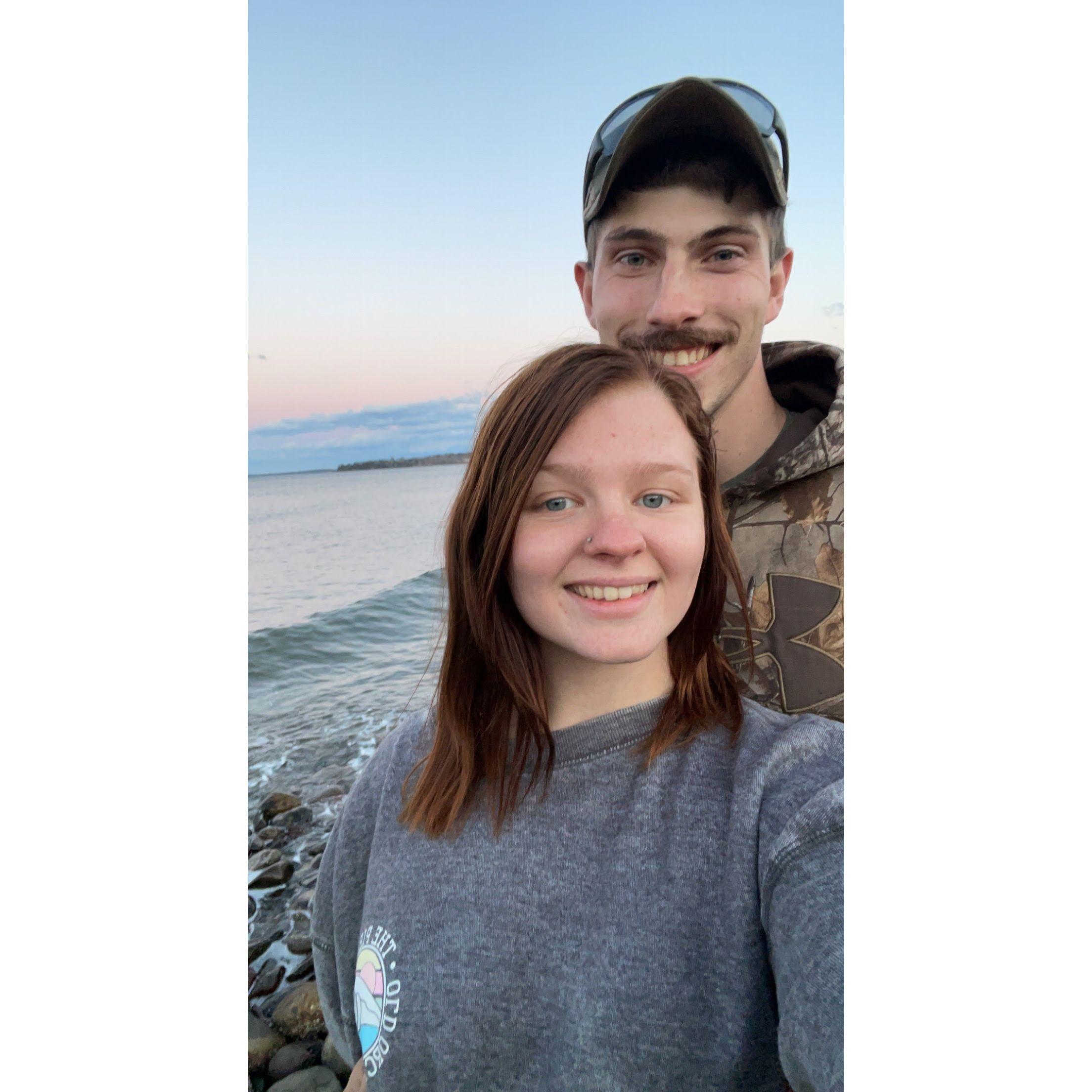 Valentines Day weekend getaway to a town we had never been to in Maine. Fun Fact: We didn't use GPS almost the entire way too cuz it was 30 mins east from where I go pick up shavings with my dad.