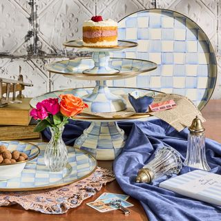 Sky Check Pedestal Platter