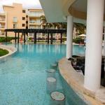 Pool Bar