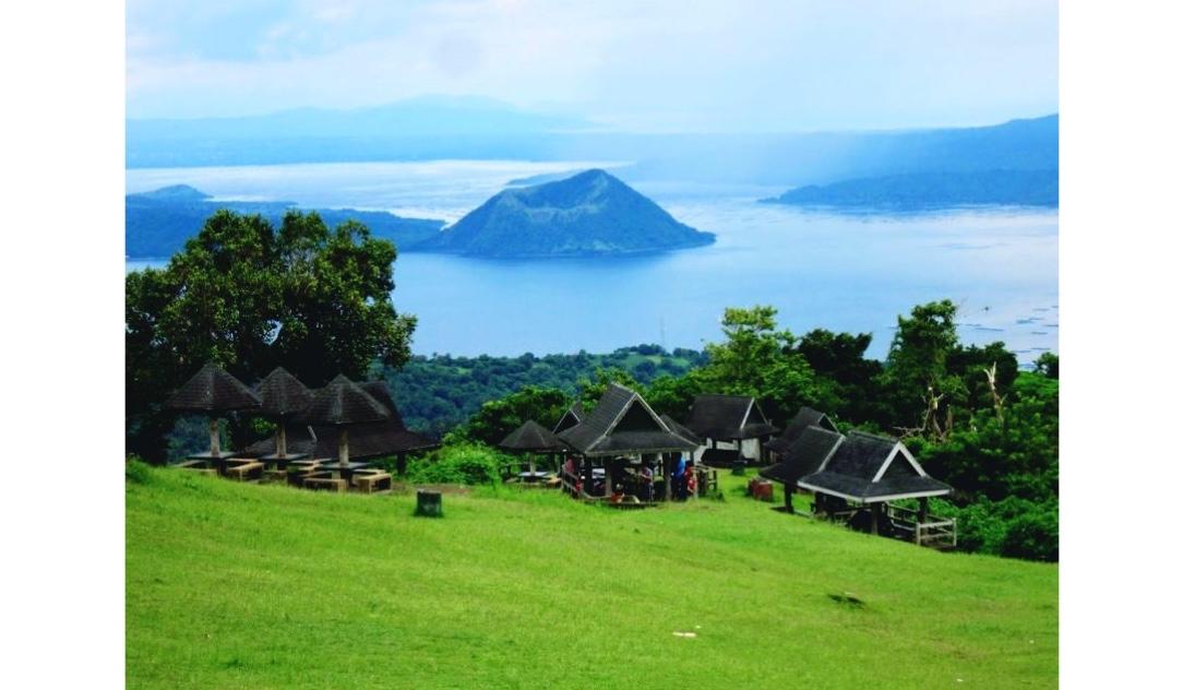 The Wedding Website of Sheena Rose Serrano and Genesis Dave Cariaga