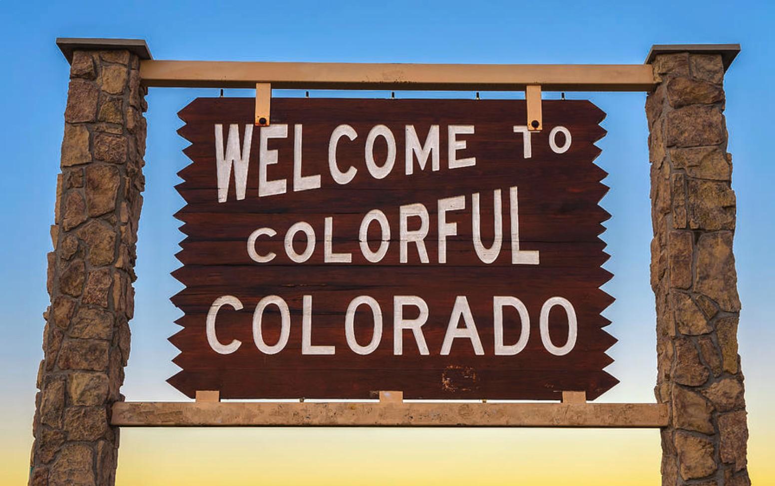 The Wedding Website of Sarah Frazier and Tevis Gehr