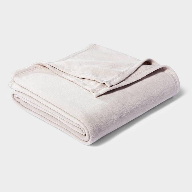 Full/Queen Solid Fleece Bed Blanket Light Gray - Room Essentials™