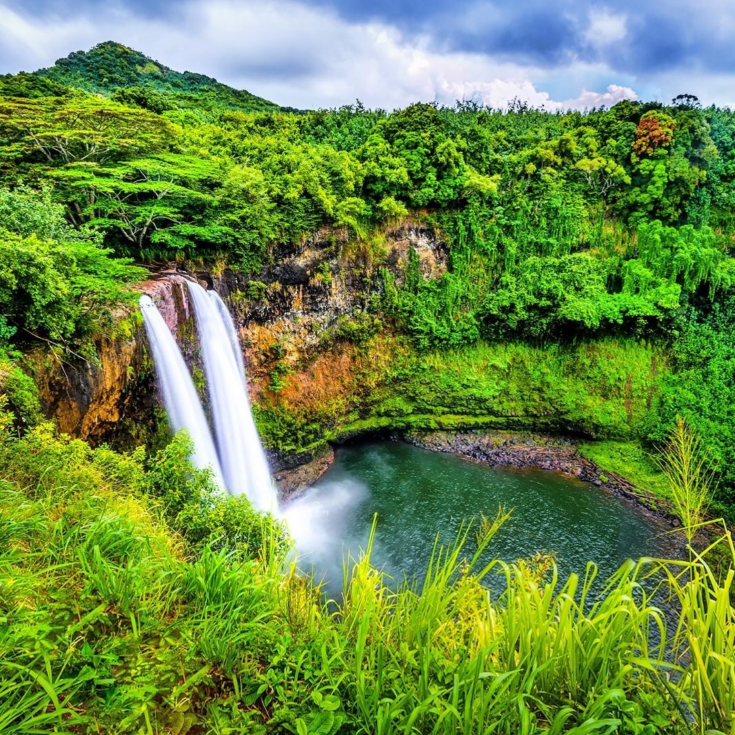 We’re going to Hawaii: Our Honeymoon Fund