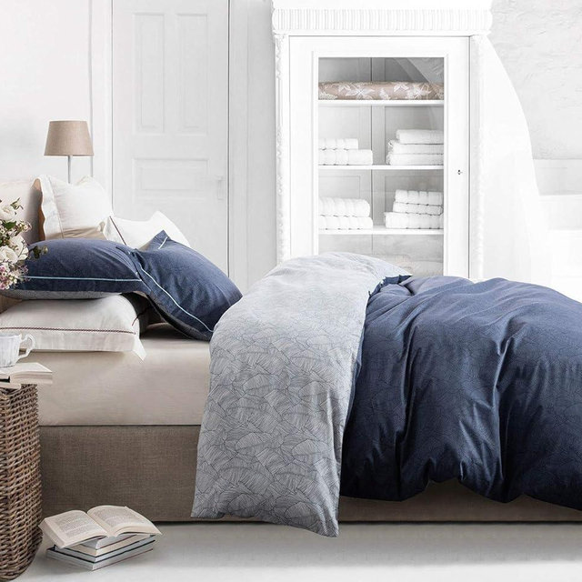 SLEEPBELLA Duvet Cover King Size, 600 Thread Count Cotton Navy & Grey Printed with Luxurious Blue Leaves Pattern Reversible Botanical Comforter Cover Sets, Bedding Set 3Pcs (King, Navy-Blue Leaves)