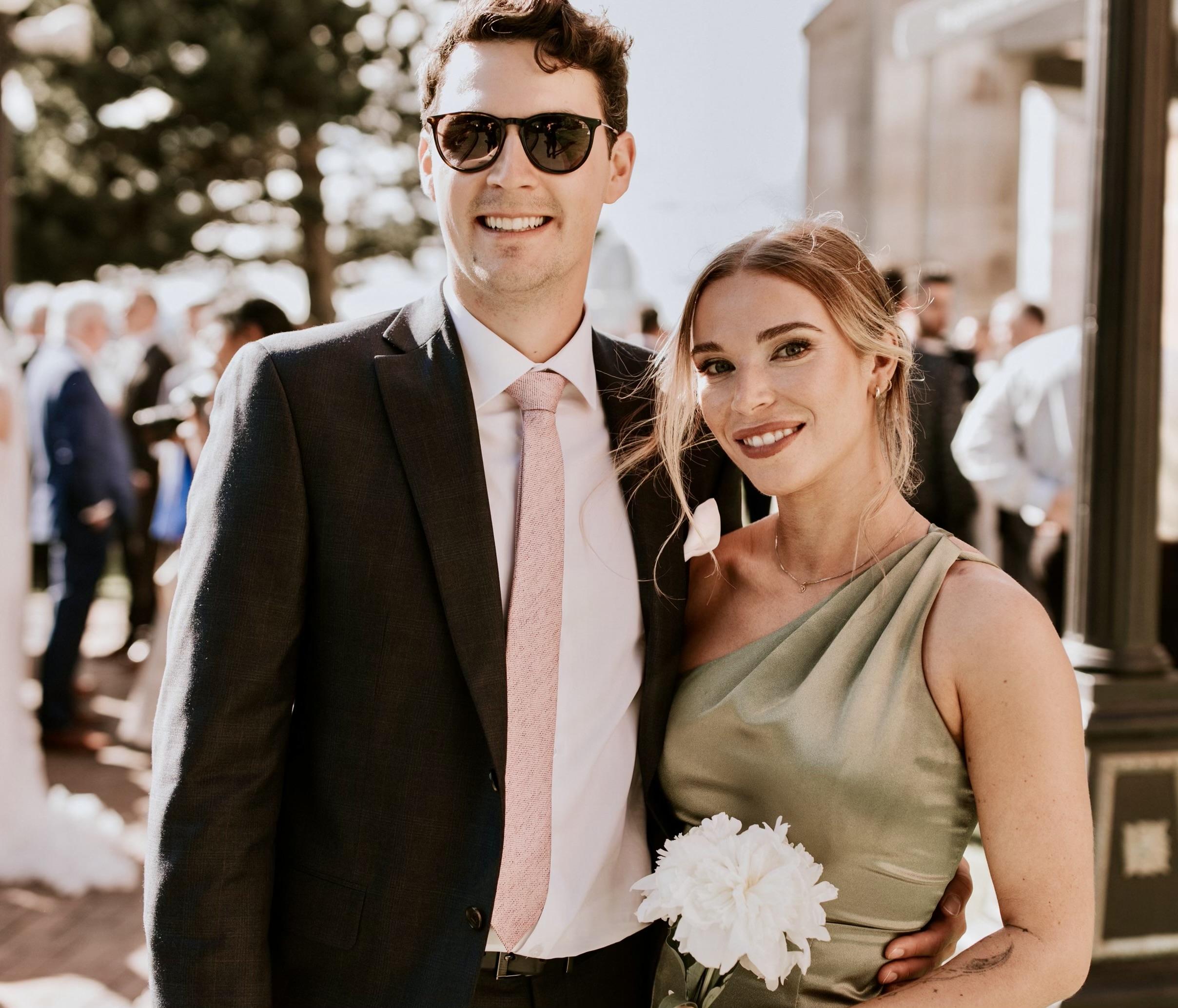 The Wedding Website of Jennifer Hughson and Garrett Powell