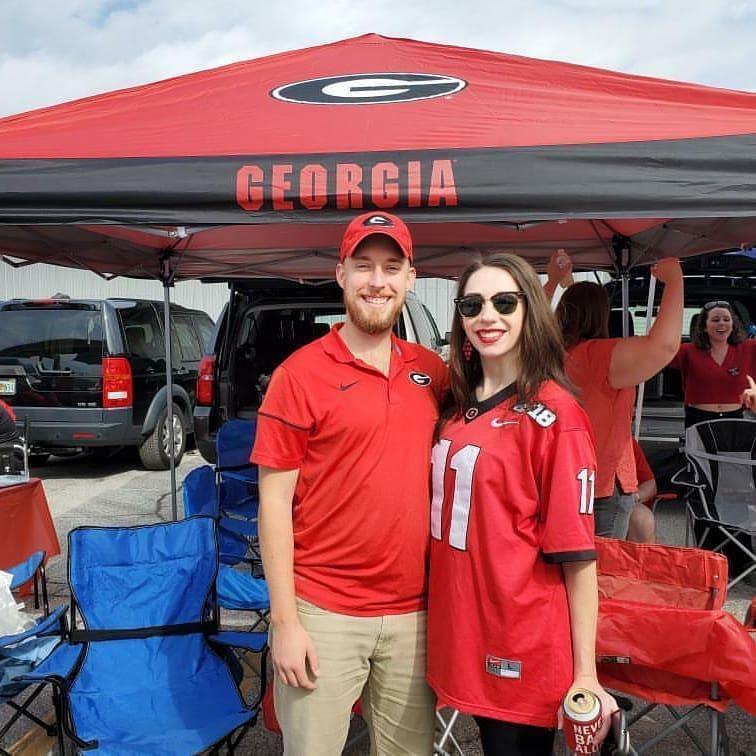 Amanda and Spencer are both proud to be Georgia Bulldogs. Sic em!