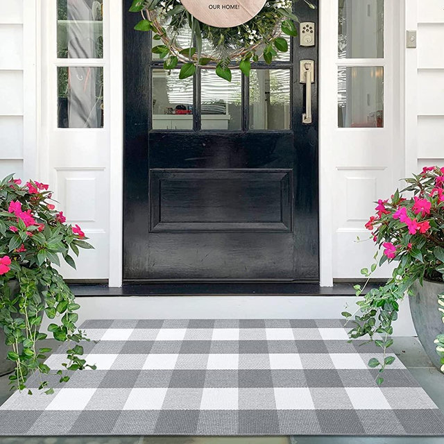 IOHOUZE Cotton Gray Buffalo Check Rug Grey Outdoor Doormat 27.5 x 43 Inches Washable Woven Front Porch Decor Outdoor Indoor Welcome Mats for Front Door/Farmhouse/Entryway/Home Entrance Grey Rug