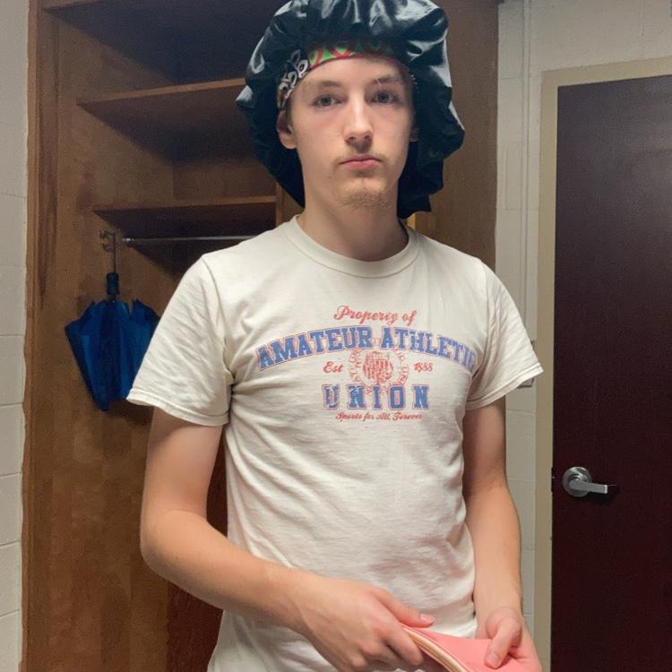 Helping me move to my dorm Freshman year 2021