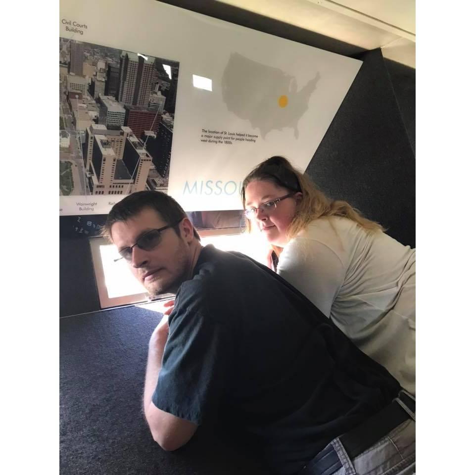 Bride & Groom's First Time in the STL Arch with MO Family 2019