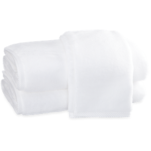 Matouk Milagro Bath Sheet in White