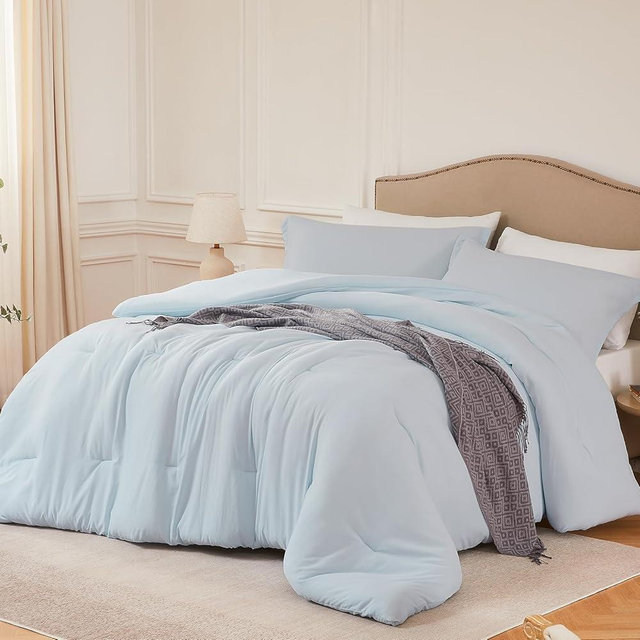 Quataly Oversized Queen Comforter Sets SkyBlue,3PCS Soft Lightweight Breathable Bedding Comforter Sets for All Season, Queen XL(98''×98'' Comforter & 2 Pillowcases)