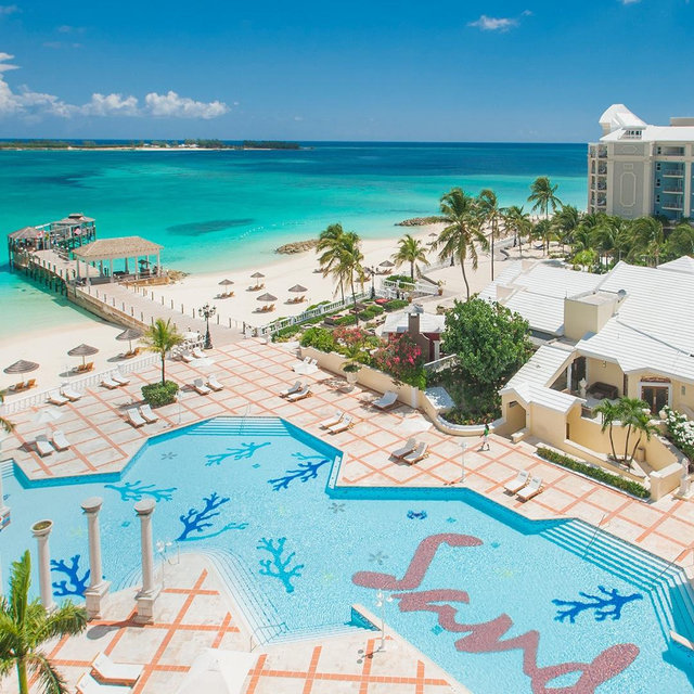Cj & Hunters Honeymoon✈️🏝️
