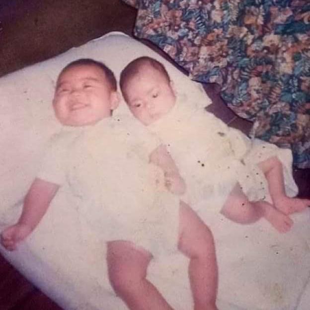 3 months old baby Hannah with a month old cousin Clark