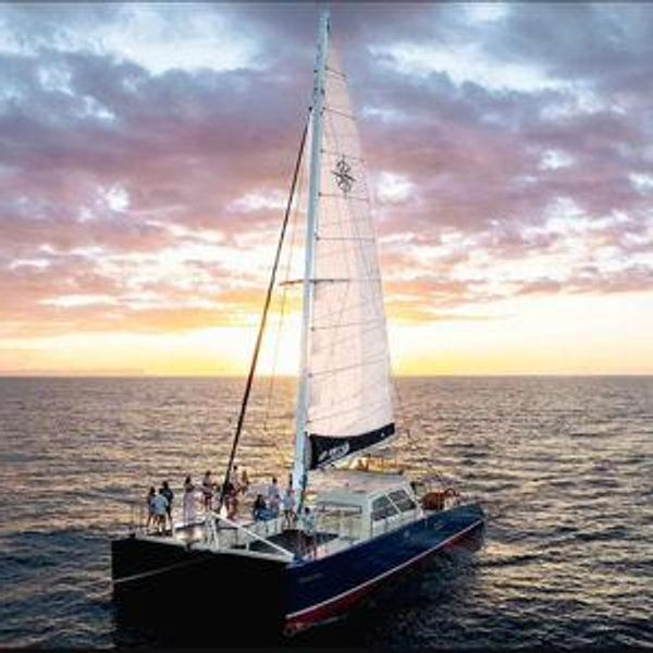 Hawaii Sunset Boat Dinner Cruise