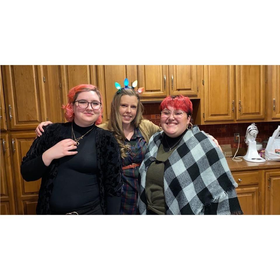 Hannah met Victoria's family for the first time at Thanksgiving. [Pictured: Victoria's Mom Jean]