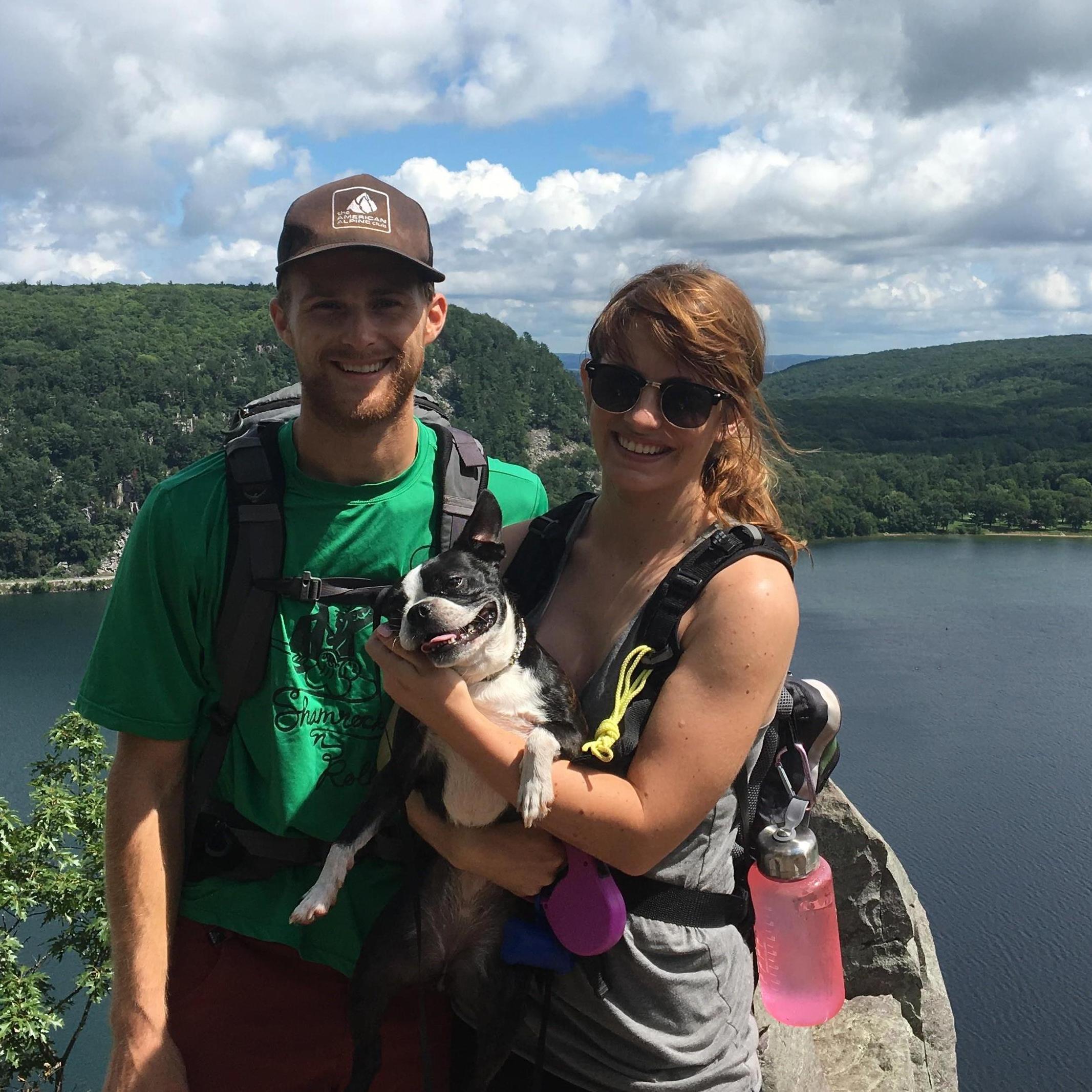 The first time we went climbing outdoors was at Devil's Lake. Gogi had a great time!