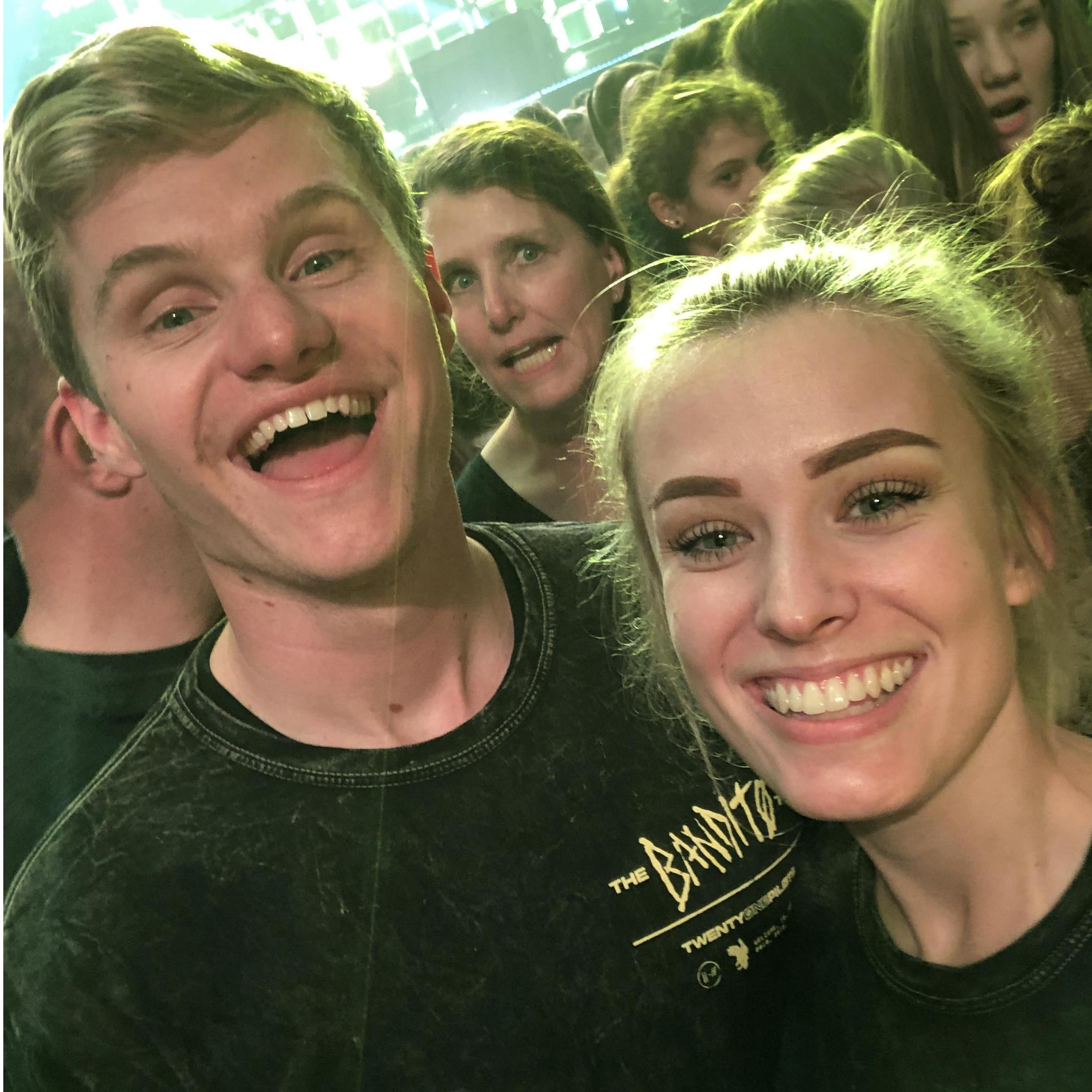 Taylor finally getting to see Twenty One Pilots during the Bandito Tour! (Lincoln, NE - 2018)