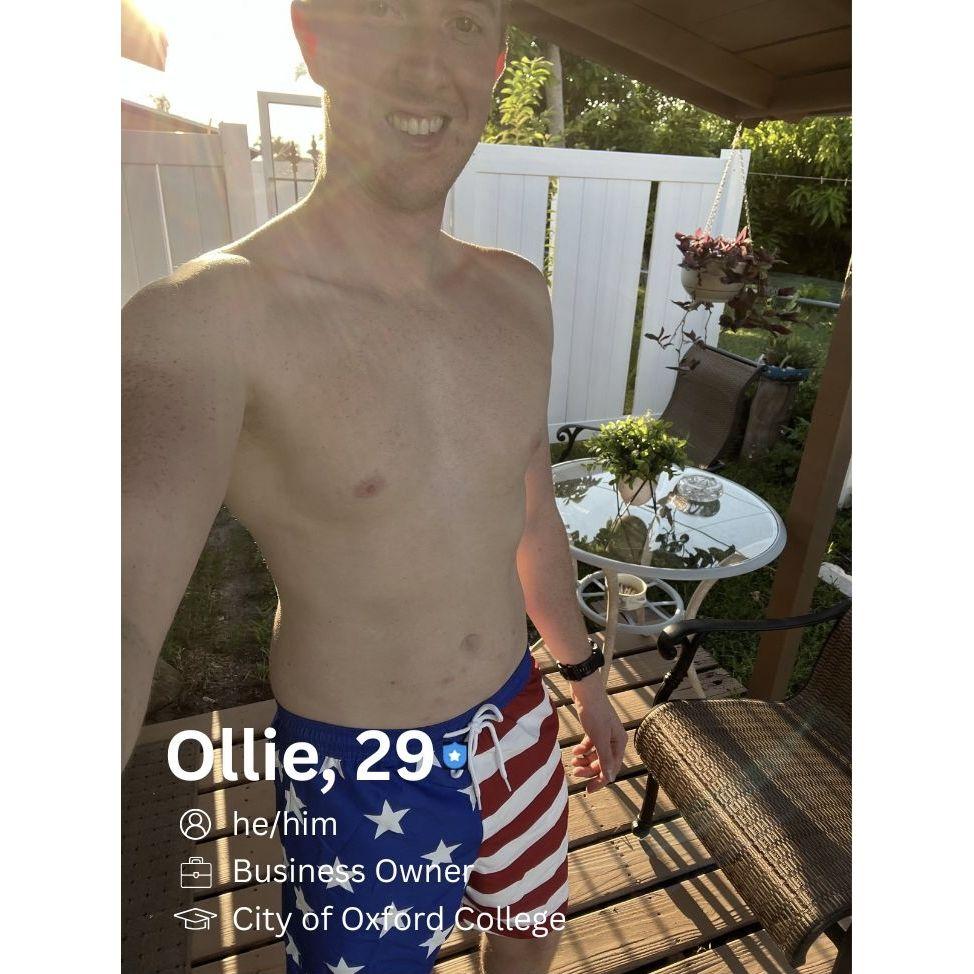 Ollie's Dating profile pic