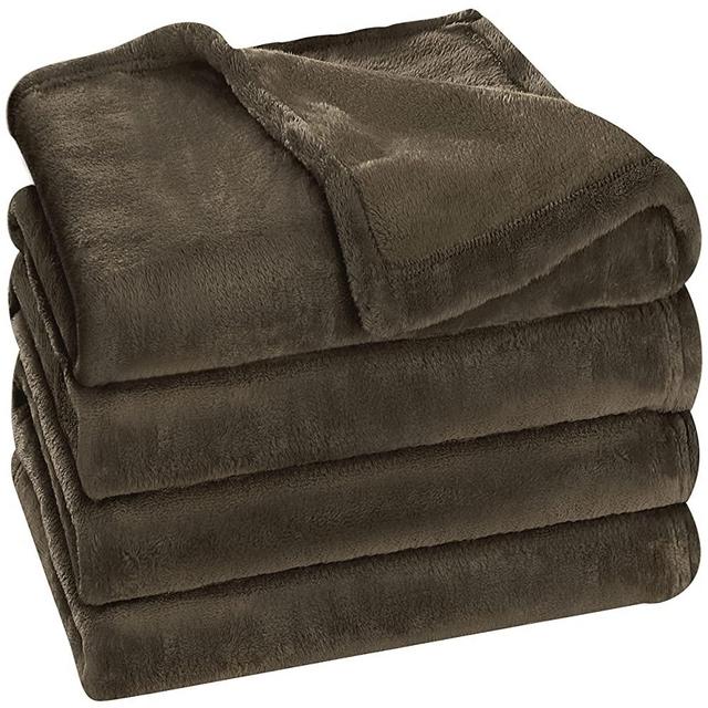 Utopia Bedding Fleece Blanket King Size Brown 300GSM Luxury Fuzzy Soft Anti-Static Microfiber Bed Blanket (90x102 Inches)