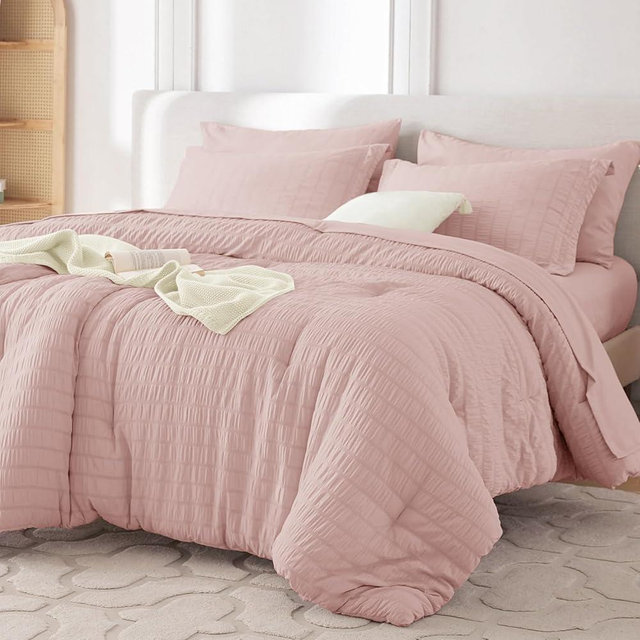 MUXHOMO 7 Pieces Queen Comforter Set, Seersucker Bed in a Bag Queen Size, All Season Luxury Bedding Set with Comforter, Flat Sheet, Fitted Sheet, Pillowcases & Shams, Rose Gold