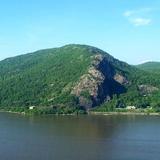 Breakneck Ridge Trailhead
