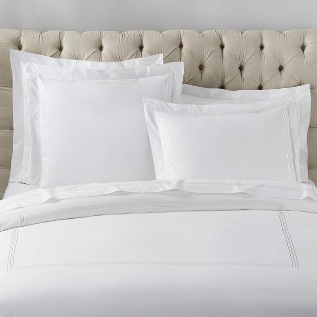 Grand Organic Percale Duvet Cover Full/Queen in color White