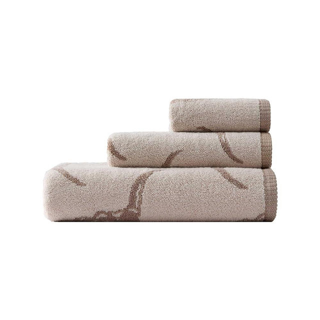 Wrangler - Bath Towel Set, Western Towel Set Including Bath, Hand & Washcloth, Soft and Zero Twist Cotton Blend Towels, Steer Head Beige, Set of 3