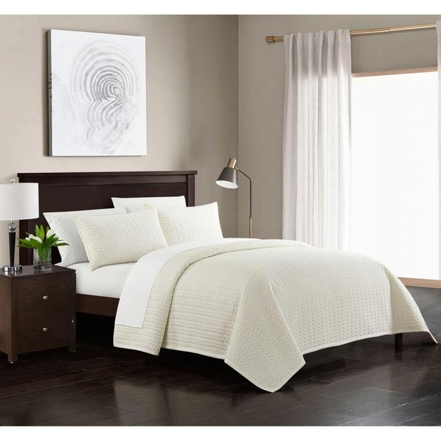 Chic Home Platt Queen Quilt Set in Beige