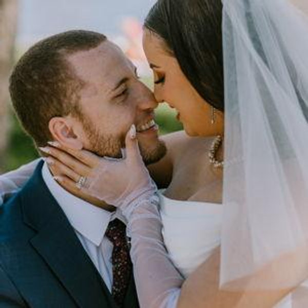 60-Minute Couples Massage/Masaje en pareja de 60 minutos