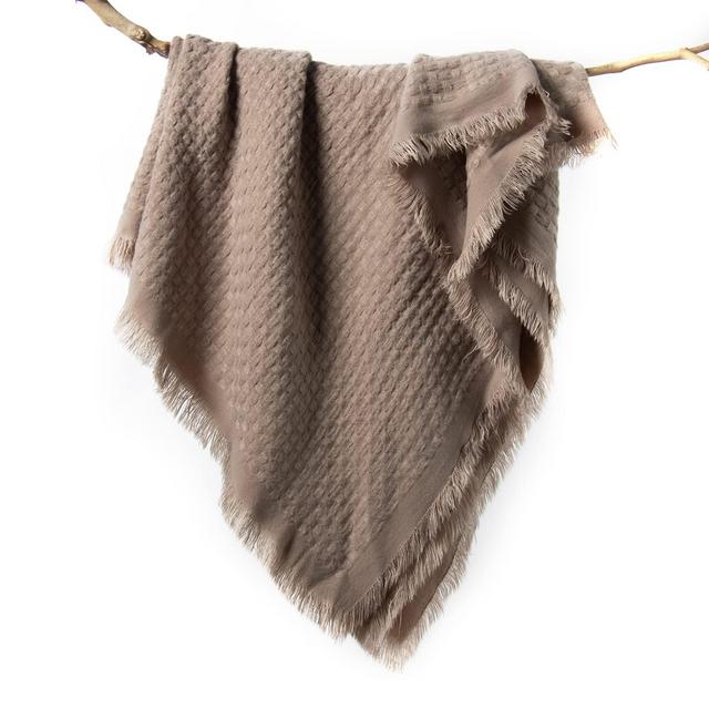 LIFEIN Knitted Tan Throw Blanket for Couch - Soft Fall Farmhouse Boho Throws, Cozy Waffle Knit Small Lightweight Blankets and Throws with Tassels for Home Decor,Bed,Chair,Sofa (Tan,50*60 inches)