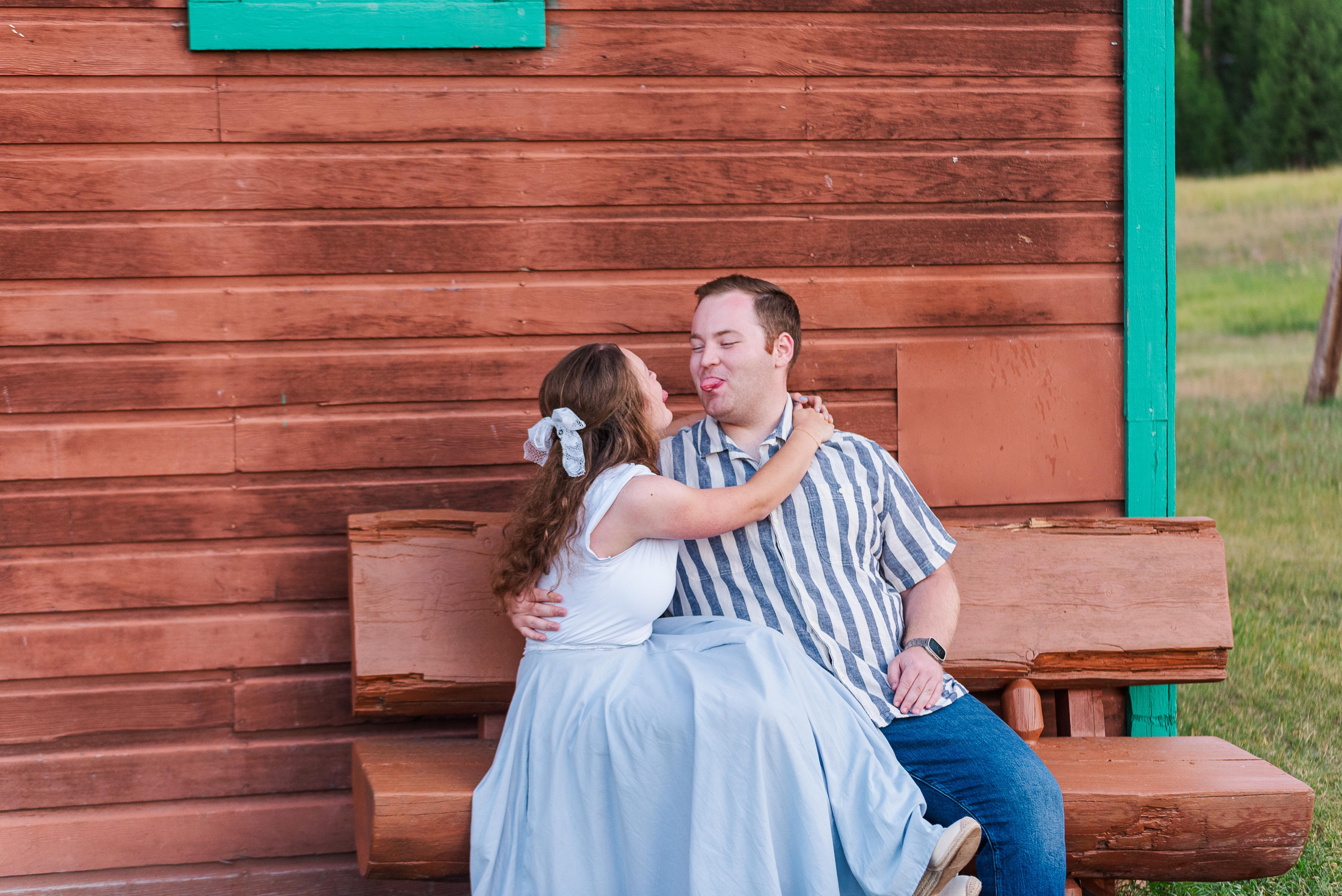 The Wedding Website of Elizabeth Johnson and Chandler Currier