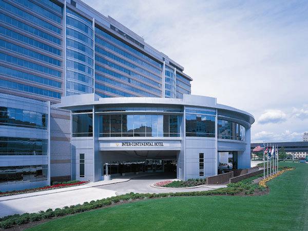 The Wedding Website of Reema Nagpal and Lucas Costanzo