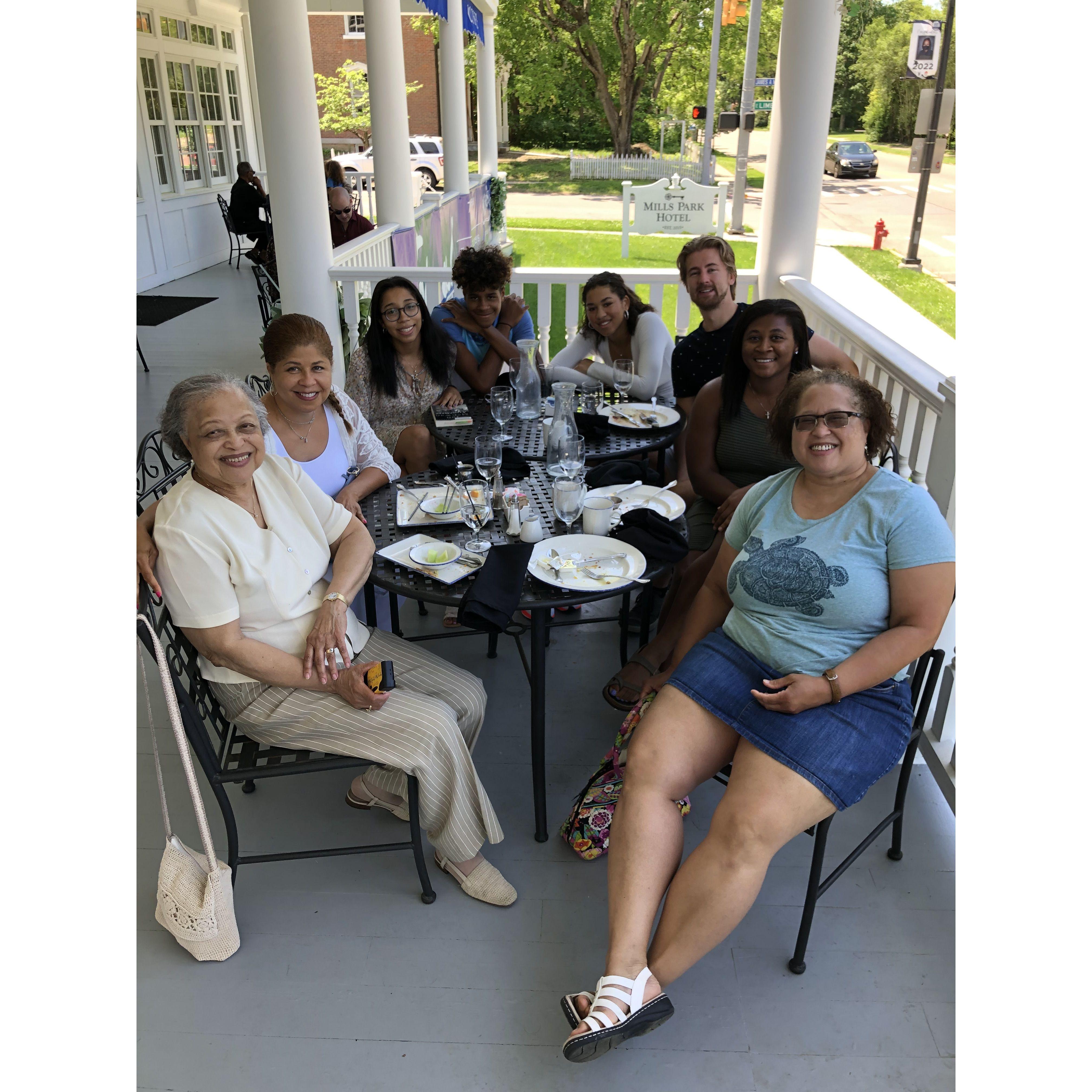 Family Brunch May 2022