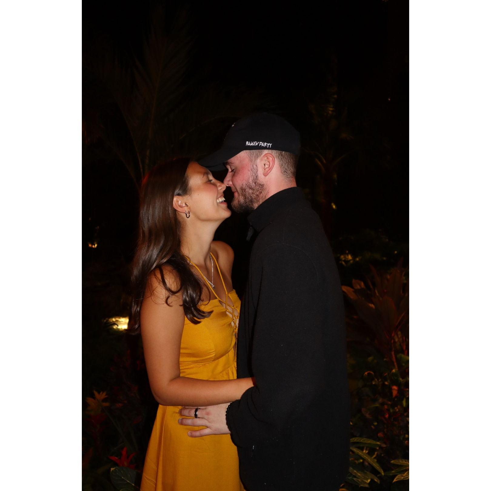 One of our first pictures together. Un de nos premiers photos ensemble.