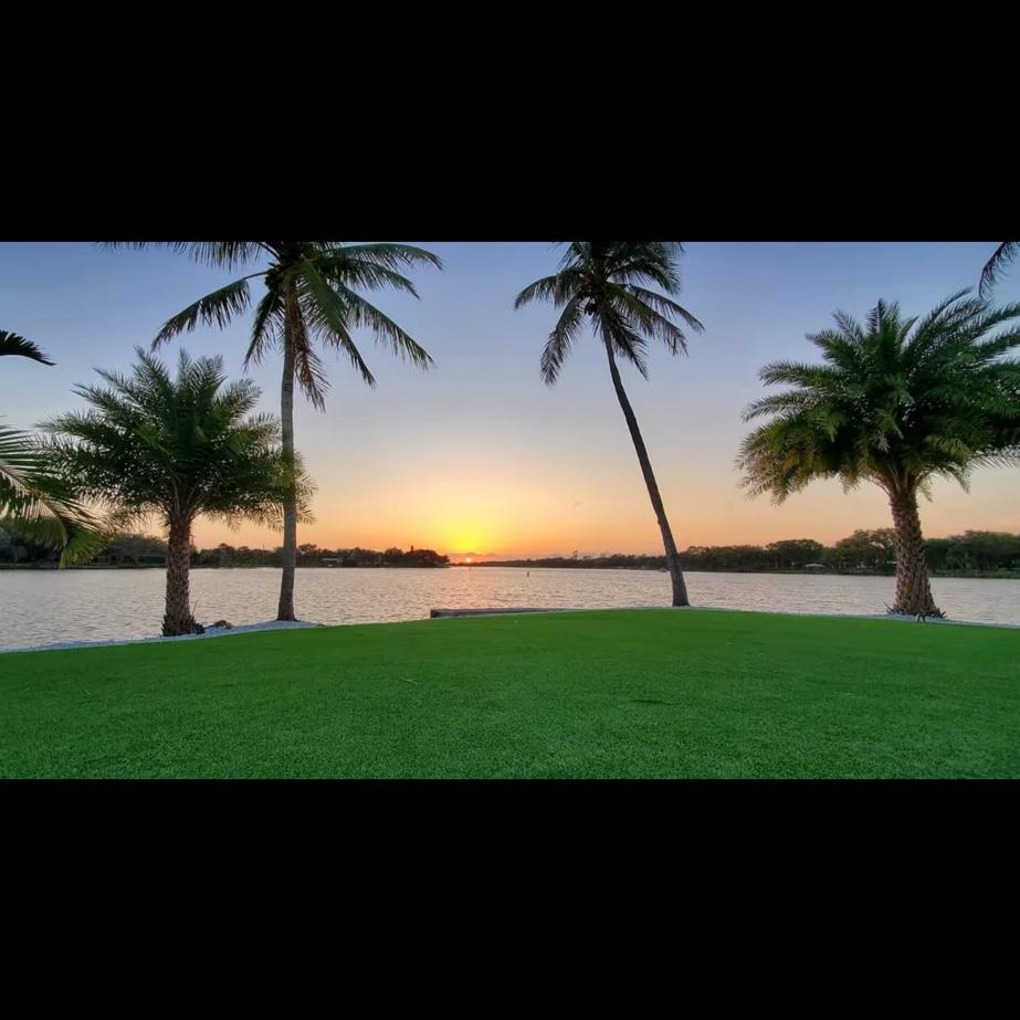 Beautiful view on the Caloosahatchee River.