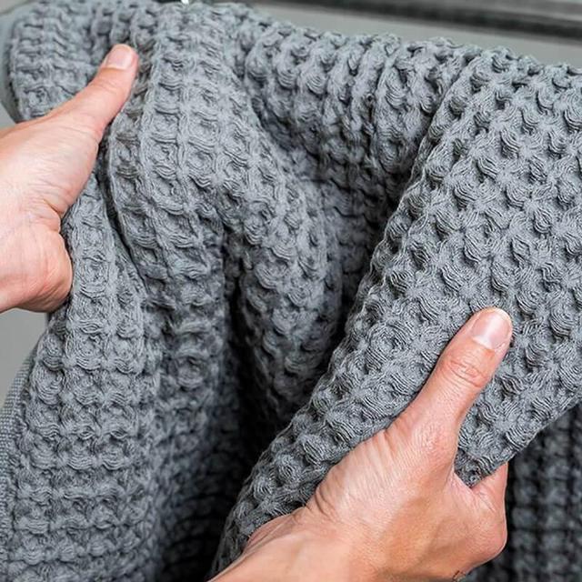 Sutera Silverthread Bath Towel