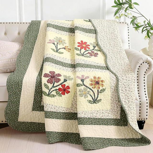 vctops 100% Cotton Quilted Throw Blanket 50x60 Inch Floral Embroidered Reversible Patchwork All Season Throw (Green A,50"x60")
